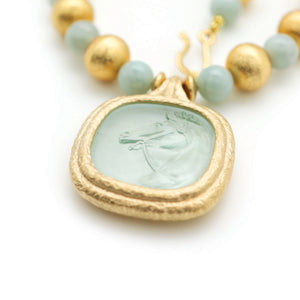 Reprotique Glass Green Horse Intaglio Drop